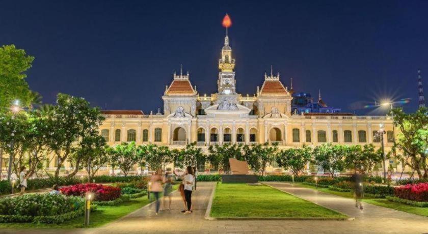 Hoang Vinh Hotel Хошимин Екстериор снимка